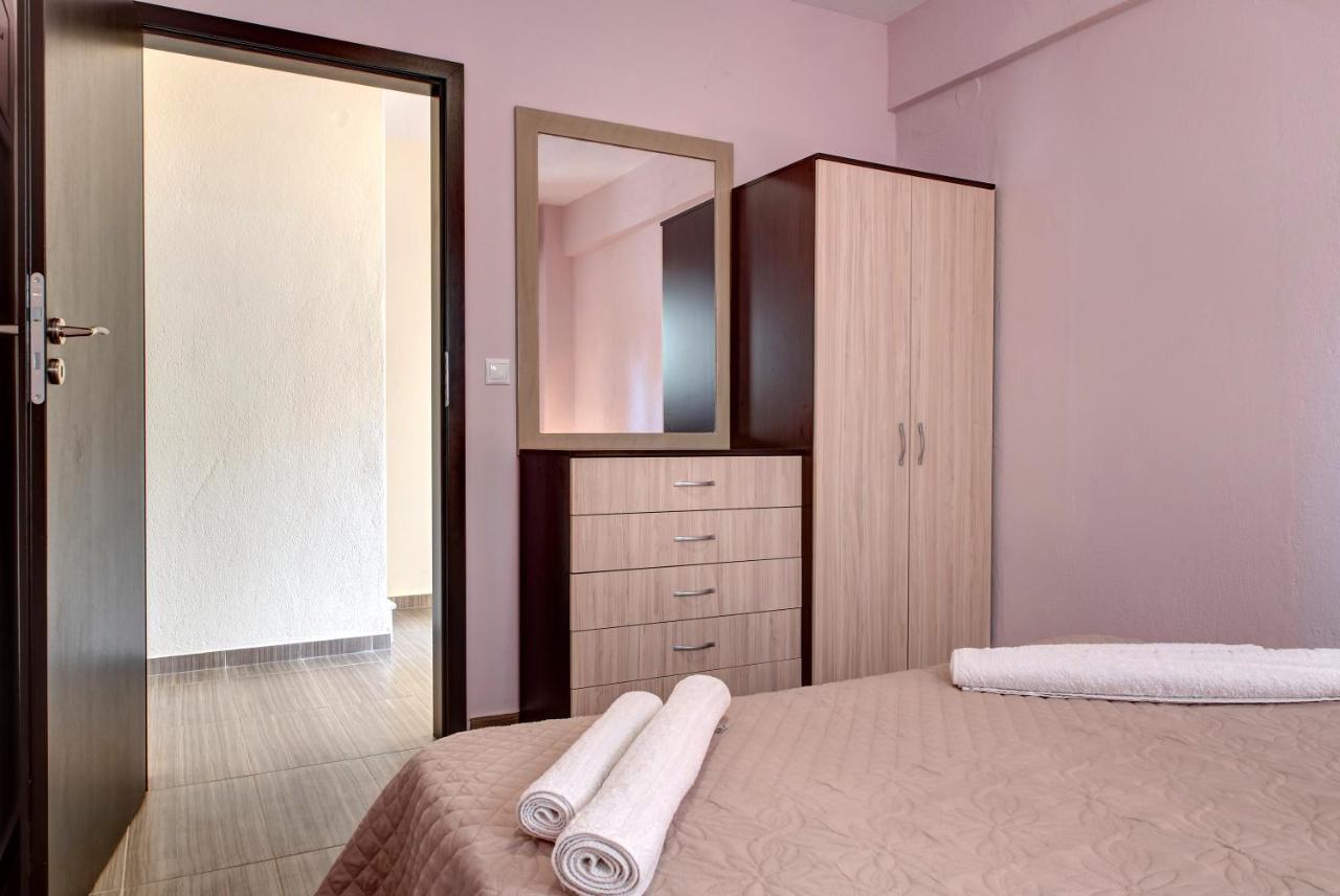 Achilleas Apartments Kalyves Polygyrou ภายนอก รูปภาพ